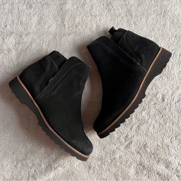 Blondo Shoes - Blondo Perla Waterproof Suede Leather Ankle Boot Pull-On Chelsea Bootie Black 6